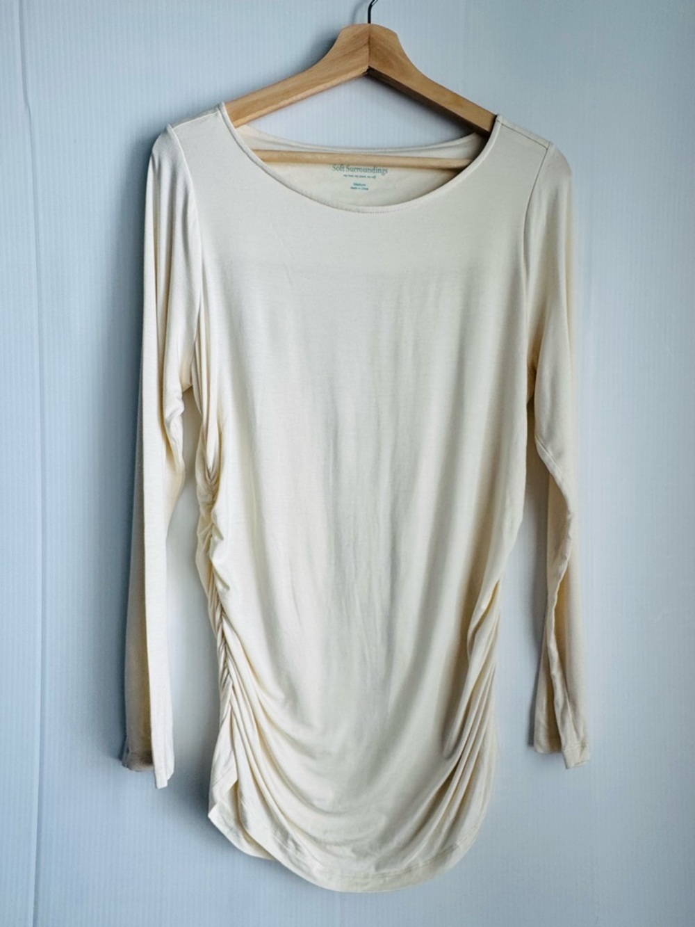 Soft Surroundings Cream Long Sleeve Ruched Side Tunic